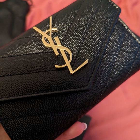 Saint Laurent Ysl CASSANDRE MATELASSÉ SMALL ENVELOPE WALLET - Picture 2 of 7